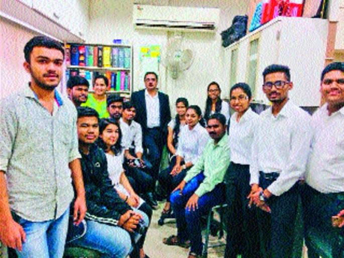 Students' petition against uncleanness | अस्वच्छतेविरोधात विद्यार्थ्यांची याचिका Students' petition against uncleanness | अस्वच्छतेविरोधात विद्यार्थ्यांची याचिका