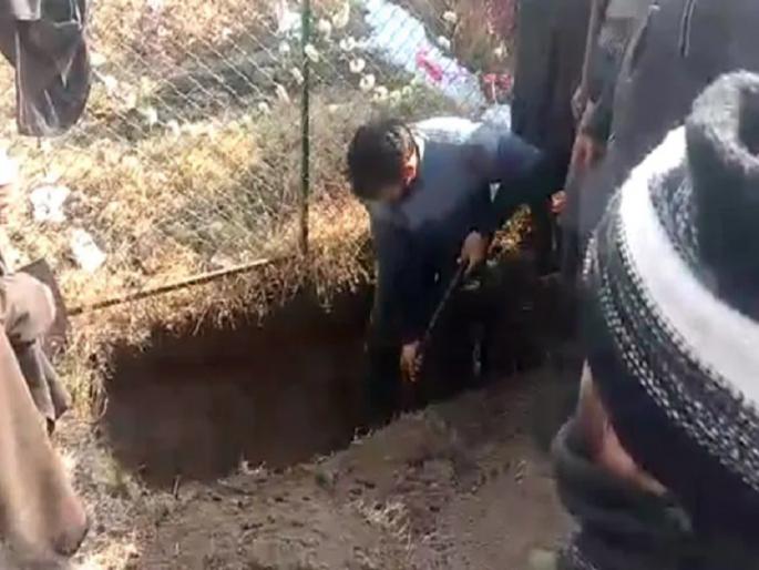 Encounter of a 16-year-old boy eleven months ago, family has not yet found the body | अकरा महीन्यांपूर्वी 16 वर्षीय मुलाचा एनकाउंटर, अद्याप कुटुंबाला मिळाला नाही मृतदेह; काय आहे प्रकरण...?