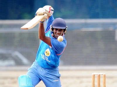 u-19 world cup: India given 234 runs target to Australia | अथर्व आणि यशस्वीचे अर्धशतक; भारताचे ऑस्ट्रेलियापुढे २३४ धावांचे आव्हान