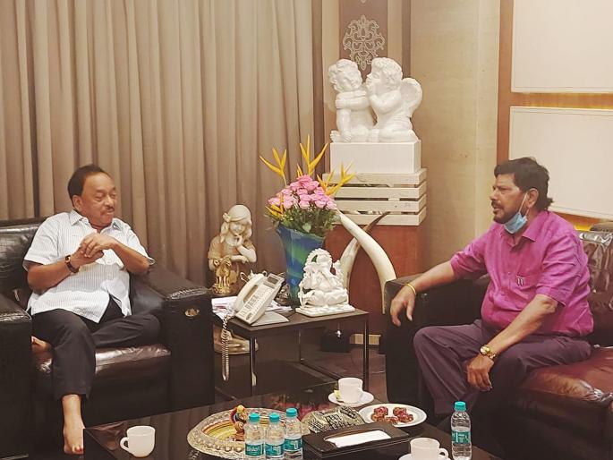 ramdas athawale meet narayan rane at mumbai after arrest issue | “नारायण राणे खंबीर आहेत, डगमणारे नेते नाहीत”; रामदास आठवलेंनी दिला जाहीर पाठिंबा ramdas athawale meet narayan rane at mumbai after arrest issue | “नारायण राणे खंबीर आहेत, डगमणारे नेते नाहीत”; रामदास आठवलेंनी दिला जाहीर पाठिंबा