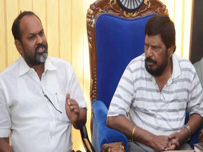 Lok Sabha Elections 2019 - BJP is not interested to give seats to RSP & RPI | शिवसेना-भाजपा युतीत घटकपक्ष वंचित, रिपाई-रासपला एकही जागा नाही ? Lok Sabha Elections 2019 - BJP is not interested to give seats to RSP & RPI | शिवसेना-भाजपा युतीत घटकपक्ष वंचित, रिपाई-रासपला एकही जागा नाही ?