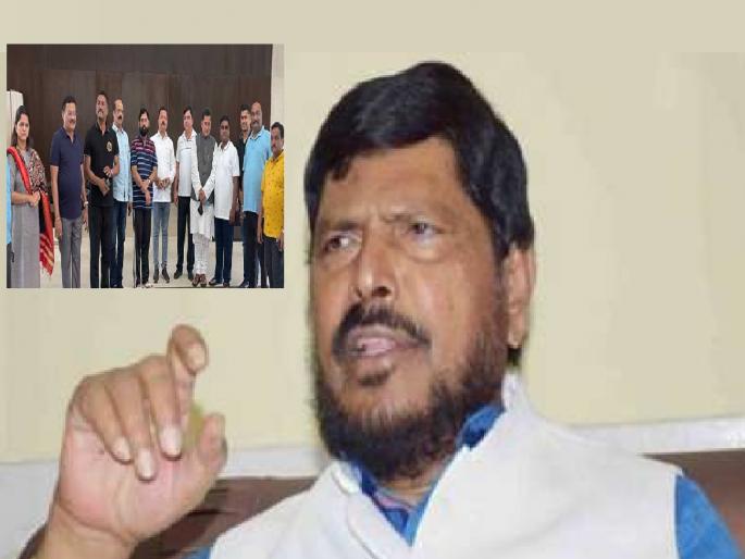 The real Shiv Sena belongs to Eknath Shinde, Union Minister of State Ramdas Athavale claims | Ramdas Athawale: खरी शिवसेना एकनाथ शिंदे यांचीच, केंद्रीय राज्यमंत्री रामदास आठवलेंचा दावा The real Shiv Sena belongs to Eknath Shinde, Union Minister of State Ramdas Athavale claims | Ramdas Athawale: खरी शिवसेना एकनाथ शिंदे यांचीच, केंद्रीय राज्यमंत्री रामदास आठवलेंचा दावा
