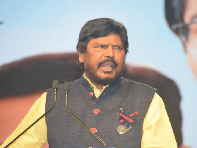 narendra modi is a development pm Rahul Gandhi has no power to stop him Ramdas athwale | मोदी हे विकासाच्या दिशेने चाललेले घोडेस्वार; राहुल गांधींमध्ये त्यांना अडवण्याची ताकद नाही - रामदास आठवले narendra modi is a development pm Rahul Gandhi has no power to stop him Ramdas athwale | मोदी हे विकासाच्या दिशेने चाललेले घोडेस्वार; राहुल गांधींमध्ये त्यांना अडवण्याची ताकद नाही - रामदास आठवले