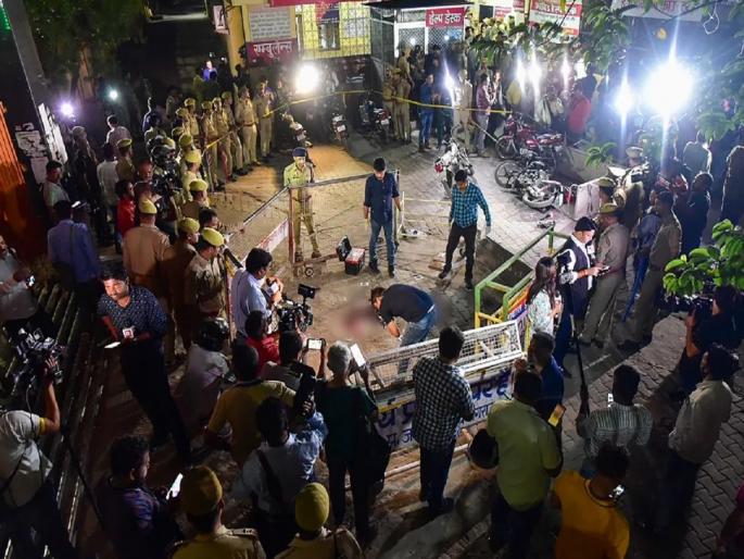 Atiq Ahmad Shot Dead: Center's big decision after Atiq-Ashraf death; SOP will be prepared for safety of journalists | Atiq Ahmad Shot Dead: अतिक-अशरफ हत्याकांडानंतर केंद्राचा मोठा निर्णय; पत्रकारांच्या सुरक्षेसाठी SOP तयार होणार Atiq Ahmad Shot Dead: Center's big decision after Atiq-Ashraf death; SOP will be prepared for safety of journalists | Atiq Ahmad Shot Dead: अतिक-अशरफ हत्याकांडानंतर केंद्राचा मोठा निर्णय; पत्रकारांच्या सुरक्षेसाठी SOP तयार होणार