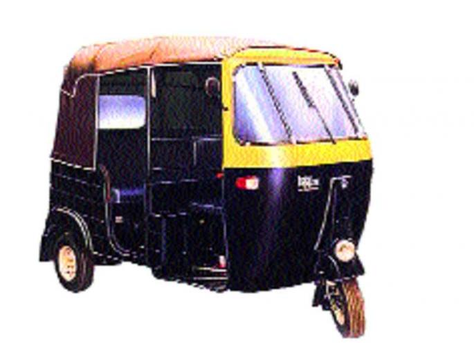 Monopoly of organizations on rickshaw stops | रिक्षा थांब्यांवर संघटनांची मक्तेदारी Monopoly of organizations on rickshaw stops | रिक्षा थांब्यांवर संघटनांची मक्तेदारी