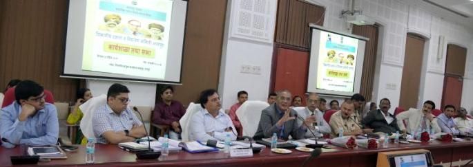 Officials should take a review for the implementation of the Atrocity Act | अ‍ॅट्रॉसिटी कायद्याच्या अंमलबजावणीसाठी अधिकाऱ्यांनी आढावा घ्यावा