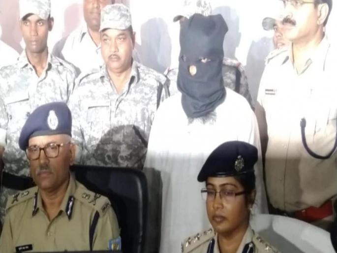 Jarkhand ATS arrested terrorist who was wanted since 3 years | ३ वर्षांपासून वाँटेड असलेल्या दहशतवाद्याच्या मुसक्या एटीएसने आवळल्या Jarkhand ATS arrested terrorist who was wanted since 3 years | ३ वर्षांपासून वाँटेड असलेल्या दहशतवाद्याच्या मुसक्या एटीएसने आवळल्या