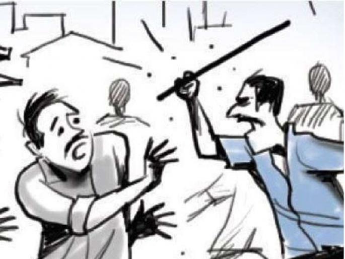  Stabbed on autorickshaw driver with stones | ठाण्यात रिक्षाचालकाच्या डोक्यावर दगडाने प्रहार करून मारहाण