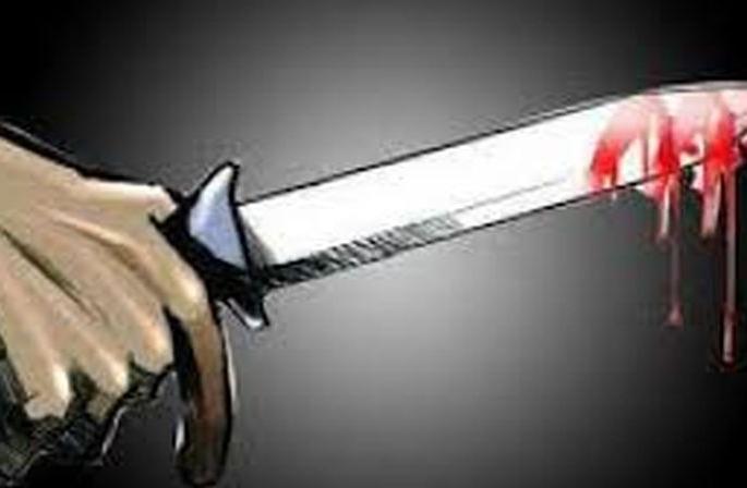 Attack on youth with sharp weapon | युवकावर धारदार शस्त्राने प्राणघातक हल्ला Attack on youth with sharp weapon | युवकावर धारदार शस्त्राने प्राणघातक हल्ला
