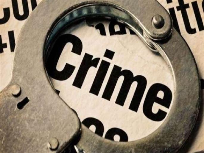 An armed attack on a person's home after returning home from prison; two arrested, search for two started | कारागृहातून घरी येताच व्यक्तीच्या घरावर सशस्त्र हल्ला; दोन आरोपी अटकेत, दोघांचा शोध सुरु An armed attack on a person's home after returning home from prison; two arrested, search for two started | कारागृहातून घरी येताच व्यक्तीच्या घरावर सशस्त्र हल्ला; दोन आरोपी अटकेत, दोघांचा शोध सुरु