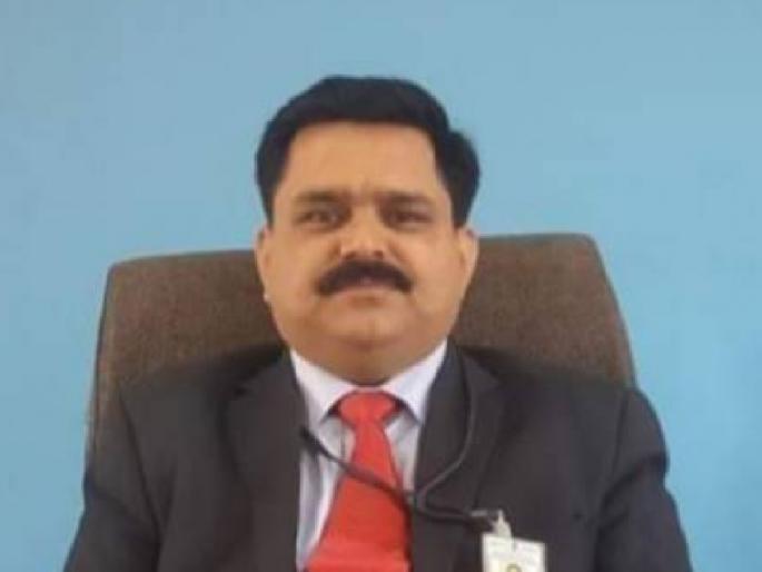 Vinayak Aundhkar the corrupt chief of Vita Municipality, suspended. | सांगलीतील विटा नगरपालिकेचा लाचखोर मुख्याधिकारी विनायक औंधकर निलंबित, शहरात फटाक्यांची आतषबाजी Vinayak Aundhkar the corrupt chief of Vita Municipality, suspended. | सांगलीतील विटा नगरपालिकेचा लाचखोर मुख्याधिकारी विनायक औंधकर निलंबित, शहरात फटाक्यांची आतषबाजी