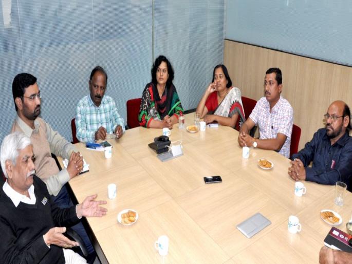 The need for comprehensive gatherings for language development, opinion expressed by the writer, publisher and readers in the public debate | भाषा विकासासाठी सर्वसमावेशक संमेलनांची गरज, लोकमत परिचर्चेत लेखक, प्रकाशक व वाचकांनी व्यक्त केले मत The need for comprehensive gatherings for language development, opinion expressed by the writer, publisher and readers in the public debate | भाषा विकासासाठी सर्वसमावेशक संमेलनांची गरज, लोकमत परिचर्चेत लेखक, प्रकाशक व वाचकांनी व्यक्त केले मत