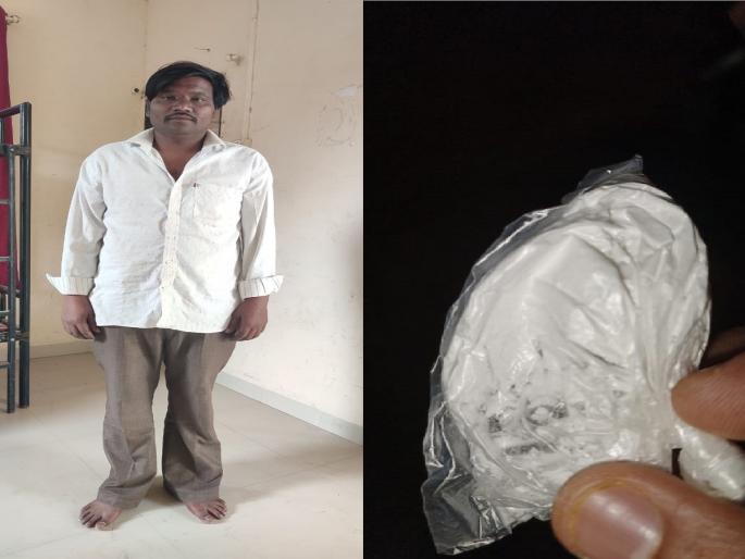 aurangabad news: Stealed drugs in the pharma company where started working; police arrested him | ज्या फार्मा कंपनीत नोकरीला लागला, तिथेच केली लाखोंच्या ड्रग्सची चोरी; विकण्यासाठी गेला अन्... aurangabad news: Stealed drugs in the pharma company where started working; police arrested him | ज्या फार्मा कंपनीत नोकरीला लागला, तिथेच केली लाखोंच्या ड्रग्सची चोरी; विकण्यासाठी गेला अन्...