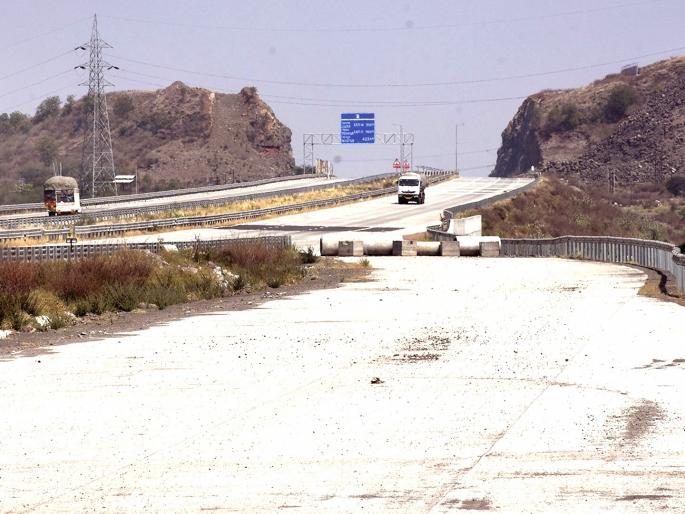 Doors of 'Samruddhi Mahamarga' to Auric City will open soon, Interchange work in final stage | ऑरिक सिटीला ‘समृद्धी’ची दारे लवकरच उघडणार, इंटरचेंजचे काम अंतिम टप्प्यात Doors of 'Samruddhi Mahamarga' to Auric City will open soon, Interchange work in final stage | ऑरिक सिटीला ‘समृद्धी’ची दारे लवकरच उघडणार, इंटरचेंजचे काम अंतिम टप्प्यात