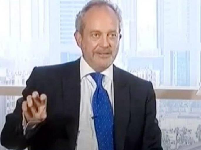 Agusta Westland scandal accused extradition from Dubai | अगुस्ता वेस्टलँड घोटाळ्यातील आरोपीचे दुबईतून प्रत्यार्पण Agusta Westland scandal accused extradition from Dubai | अगुस्ता वेस्टलँड घोटाळ्यातील आरोपीचे दुबईतून प्रत्यार्पण