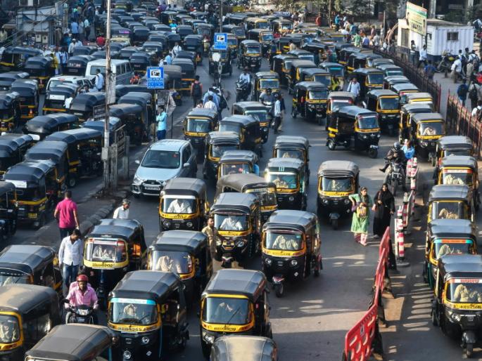 Rickshaw unions in Pune call for agitation on 25th October 50 to 60 thousand rickshaw pullers participated in the strike | पुण्यातील रिक्षा संघटनांकडून २५ ऑक्टोबरला ‘बंद’ची हाक; ५० ते ६० हजार रिक्षाचालक संपात सहभागी Rickshaw unions in Pune call for agitation on 25th October 50 to 60 thousand rickshaw pullers participated in the strike | पुण्यातील रिक्षा संघटनांकडून २५ ऑक्टोबरला ‘बंद’ची हाक; ५० ते ६० हजार रिक्षाचालक संपात सहभागी