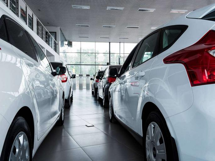 Sales of Maruti Suzuki and Bajaj Auto increased | ऑटो सेक्टरमधील मंदीचे सावट हटले? मारुती सुझुकी आणि बजाज ऑटोची विक्री वाढली Sales of Maruti Suzuki and Bajaj Auto increased | ऑटो सेक्टरमधील मंदीचे सावट हटले? मारुती सुझुकी आणि बजाज ऑटोची विक्री वाढली