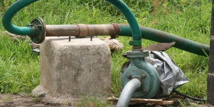 The 'auto switch' of the agricultural pumps led to the burning of the Transformer | कृषीपंपांच्या ‘ऑटो स्विच’मुळे रोहित्र जळण्याचा प्रकार बळावला The 'auto switch' of the agricultural pumps led to the burning of the Transformer | कृषीपंपांच्या ‘ऑटो स्विच’मुळे रोहित्र जळण्याचा प्रकार बळावला