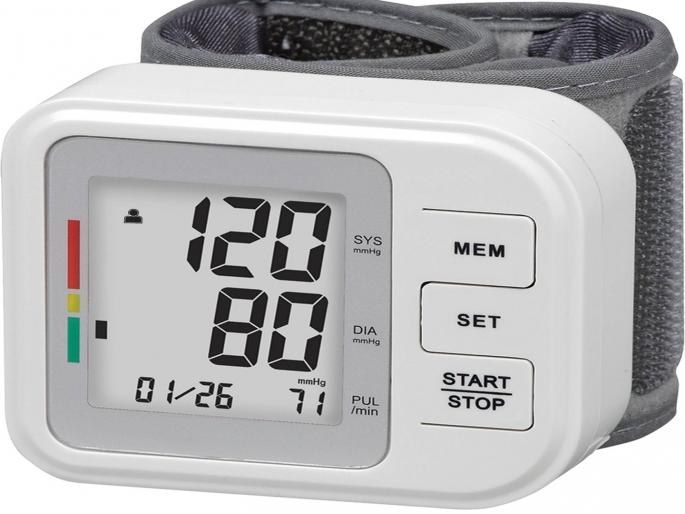 Project of automatic blood pressure machines at railway stations canceled | रेल्वे स्थानकांवरील स्वयंचलित रक्तदाब यंत्रांचा प्रकल्प रद्द Project of automatic blood pressure machines at railway stations canceled | रेल्वे स्थानकांवरील स्वयंचलित रक्तदाब यंत्रांचा प्रकल्प रद्द