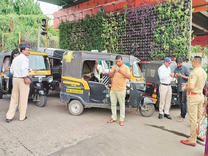 Action taken in Chhatrapati Sambhajinagar; Rickshaw drivers diverted to Beed Bypass, Waluj, and rural areas | छत्रपती संभाजीनगरात कारवाईचा बडगा; रिक्षाचालक बीड बायपास, वाळूज, ग्रामीणकडे वळले
