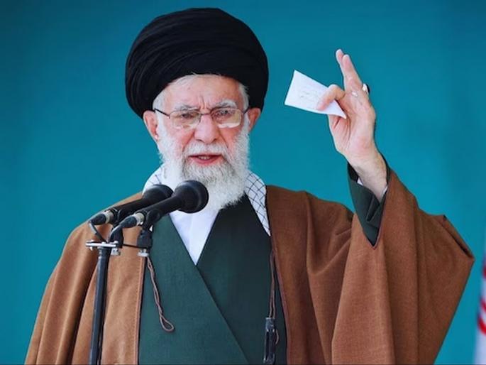 iran begins investigation into israeli mossad agents in the country, ayatollah khamenei | इराणमध्ये मोसादची भीती! अयातुल्ला खामेनेईंचा आता कोणावरही विश्वास नाही, स्वतःच्या सैन्याची सुरू केली चौकशी  iran begins investigation into israeli mossad agents in the country, ayatollah khamenei | इराणमध्ये मोसादची भीती! अयातुल्ला खामेनेईंचा आता कोणावरही विश्वास नाही, स्वतःच्या सैन्याची सुरू केली चौकशी