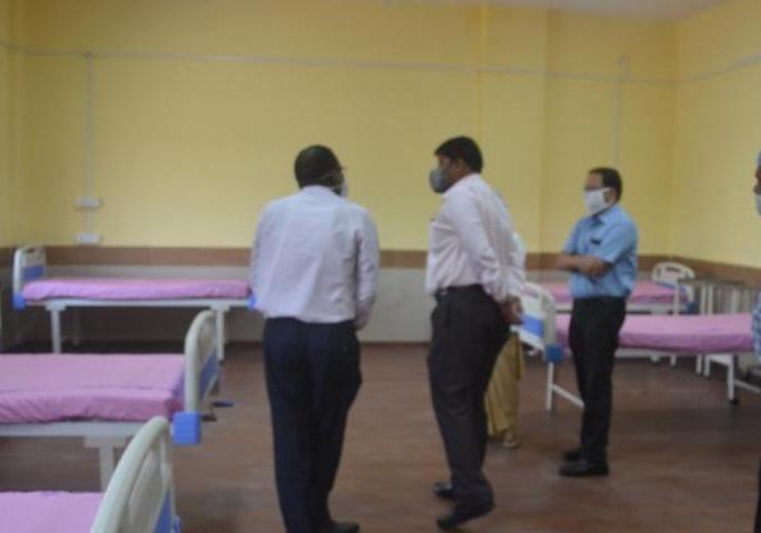 Quarantine Ward, Isolation Ward Inspection by Divisional Commissioner | विभागीय आयुक्तांकडून क्वारंटीन वार्ड, आयसोलेशन वार्डची पाहणी