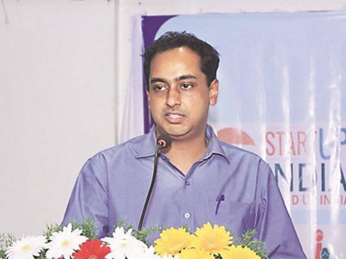 Avoid changing the dose of corona vaccine: Ayush Prasad's order | कोरोना प्रतिबंधक लसींच्या डोसमध्ये अदलाबदली टाळा : आयुष प्रसाद यांचे आदेश Avoid changing the dose of corona vaccine: Ayush Prasad's order | कोरोना प्रतिबंधक लसींच्या डोसमध्ये अदलाबदली टाळा : आयुष प्रसाद यांचे आदेश