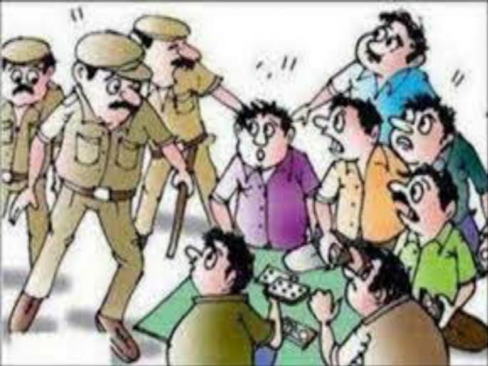 Raid on gambling den in Bhigwan! Along with political leaders, 26 people including government employees were detained | भिगवणमध्ये चक्क 'राजकीय नेते आणि शासकीय कर्मचारी' जुगार अड्ड्यावर! पोलिसांच्या छाप्यात २६ जण ताब्यात Raid on gambling den in Bhigwan! Along with political leaders, 26 people including government employees were detained | भिगवणमध्ये चक्क 'राजकीय नेते आणि शासकीय कर्मचारी' जुगार अड्ड्यावर! पोलिसांच्या छाप्यात २६ जण ताब्यात