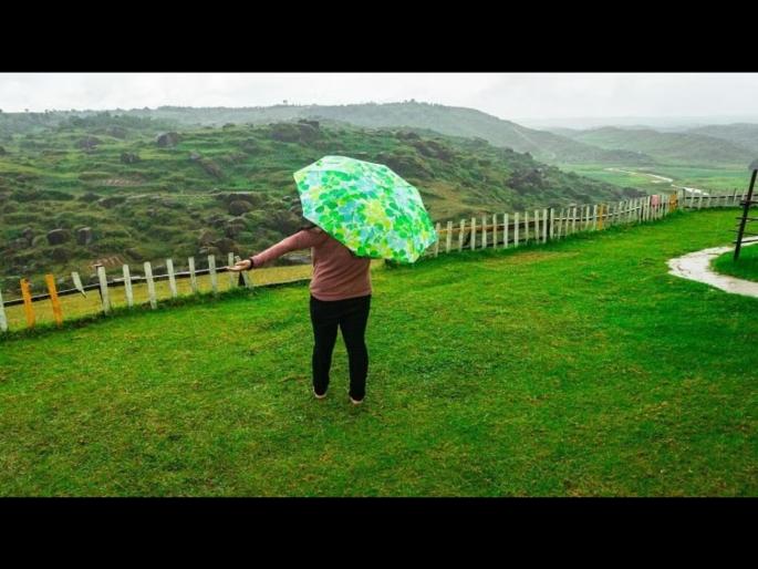 Monsoon Travel Tips : 5 best places in India to visit in monsoon | पावसाळ्यात फिरण्यासाठी भारतातील 5 बेस्ट ठिकाणं, यादगार होईल प्रवास Monsoon Travel Tips : 5 best places in India to visit in monsoon | पावसाळ्यात फिरण्यासाठी भारतातील 5 बेस्ट ठिकाणं, यादगार होईल प्रवास