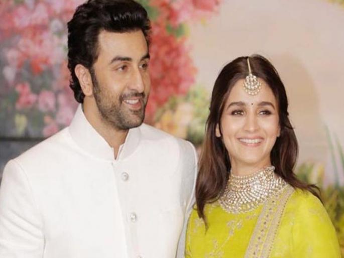 Ranbir Kapoor's sister has a special gift for Alia Bhatt. See pic | पसंत पडली वहिनी; रणबीरच्या बहिणीचं आलियाला खास गिफ्ट Ranbir Kapoor's sister has a special gift for Alia Bhatt. See pic | पसंत पडली वहिनी; रणबीरच्या बहिणीचं आलियाला खास गिफ्ट