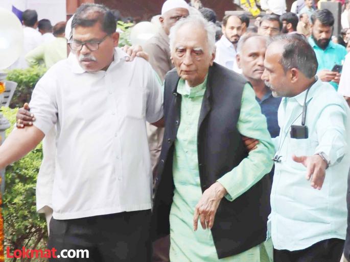 Baba Adhav Passes Away Even the charioteer Arjuna feels that today Pandhari has become a hero! | Baba Adhav passes away : सारथ्य करणाऱ्या ‘अर्जुना’लाही वाटते आज पंढरी पाेरकी झाली..! Baba Adhav Passes Away Even the charioteer Arjuna feels that today Pandhari has become a hero! | Baba Adhav passes away : सारथ्य करणाऱ्या ‘अर्जुना’लाही वाटते आज पंढरी पाेरकी झाली..!