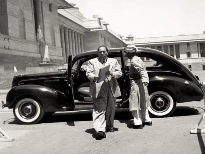 Your footprints ... In Aurangabad, with the touch of Babasaheb, the holy land is being consolidated | तुझ्या पाऊलखुणा...औरंगाबादमध्ये बाबासाहेबांच्या स्पर्शाने पावन भूमीचा वारसा जपला जातोय   Your footprints ... In Aurangabad, with the touch of Babasaheb, the holy land is being consolidated | तुझ्या पाऊलखुणा...औरंगाबादमध्ये बाबासाहेबांच्या स्पर्शाने पावन भूमीचा वारसा जपला जातोय