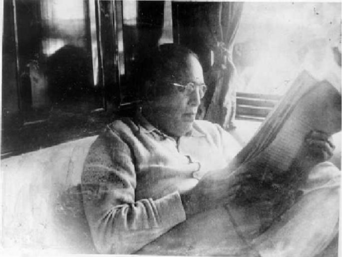 Babasaheb Our Inspiration: The Drift of Babasaheb, but respected! | बाबासाहेब आमची प्रेरणा : बाबासाहेबांचा दरारा, पण आदरयुक्त ! Babasaheb Our Inspiration: The Drift of Babasaheb, but respected! | बाबासाहेब आमची प्रेरणा : बाबासाहेबांचा दरारा, पण आदरयुक्त !