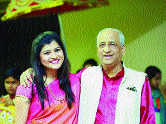 Baba is the first friend; Celebrations expressed by celebrities ... | बाबा हाच पहिला मित्र; सेलिब्रिटींनी व्यक्त केली भावना... Baba is the first friend; Celebrations expressed by celebrities ... | बाबा हाच पहिला मित्र; सेलिब्रिटींनी व्यक्त केली भावना...