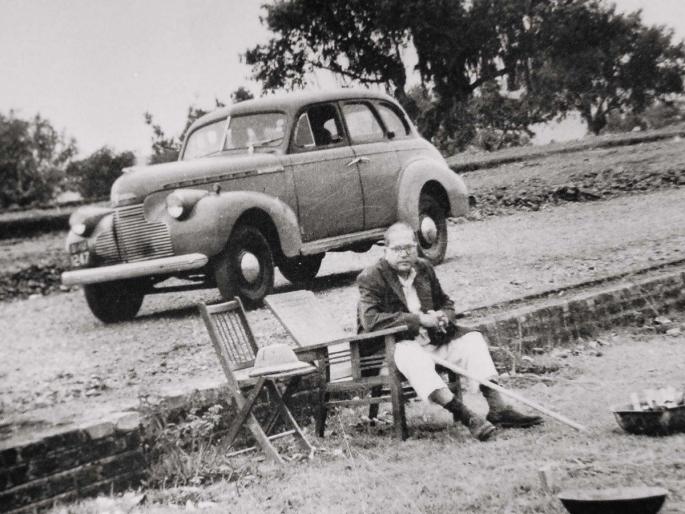 Dr. Babasaheb Ambedkar Jayanti: Appreciations remains long life; Memories shared by Babasaheb Ambedkar's 'Man in the Shadow' | 'कौतुकाची थाप आयुष्यभर पुरली',बाबासाहेब आंबेडकरांच्या‘ सावलीतली माणसं’ सांगतायत आठवणी Dr. Babasaheb Ambedkar Jayanti: Appreciations remains long life; Memories shared by Babasaheb Ambedkar's 'Man in the Shadow' | 'कौतुकाची थाप आयुष्यभर पुरली',बाबासाहेब आंबेडकरांच्या‘ सावलीतली माणसं’ सांगतायत आठवणी