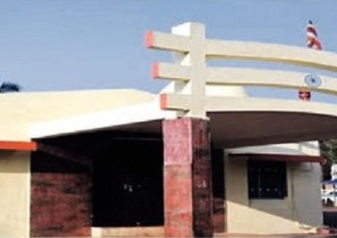 Bad condition of Ambadwe Tal Mandangad the hometown of Dr. Babasaheb Ambedkar | बाबासाहेबांच्या जयंती, महापरिनिर्वाण दिनीच येते फक्त त्यांच्या मूळगावाची आठवण, मात्र नंतर.. Bad condition of Ambadwe Tal Mandangad the hometown of Dr. Babasaheb Ambedkar | बाबासाहेबांच्या जयंती, महापरिनिर्वाण दिनीच येते फक्त त्यांच्या मूळगावाची आठवण, मात्र नंतर..