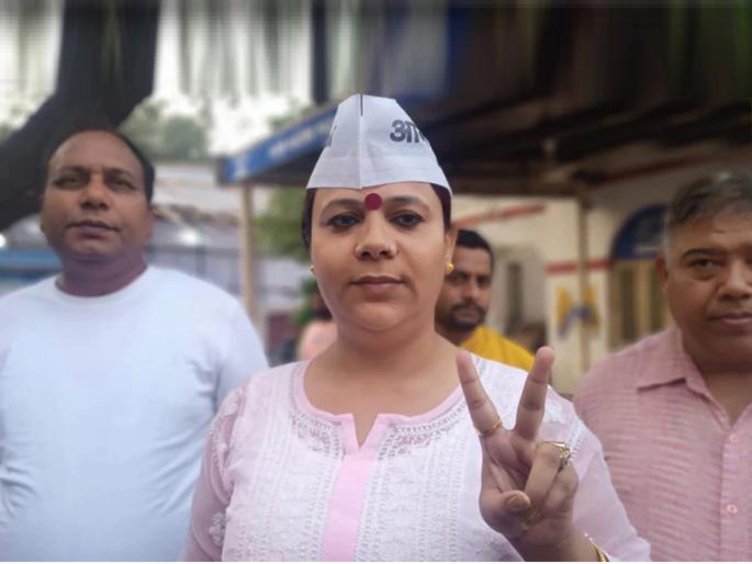 MCD Election Results Transgender candidate bobby kinnar from sultanpuri a ward see result latest update aap won | Bobby Kinnar MCD Result: माजी नगरसेवकाचं तिकीट कापून ट्रान्सजेंडरला दिली होती उमेदवारी, पाहा काय लागला निकाल MCD Election Results Transgender candidate bobby kinnar from sultanpuri a ward see result latest update aap won | Bobby Kinnar MCD Result: माजी नगरसेवकाचं तिकीट कापून ट्रान्सजेंडरला दिली होती उमेदवारी, पाहा काय लागला निकाल