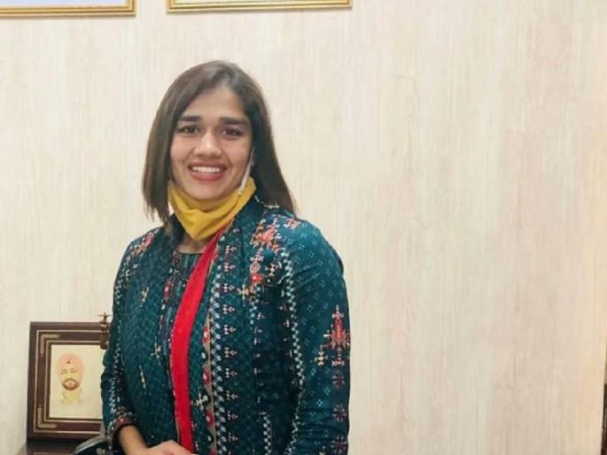 Babita Phogat demands change in name of Rajiv Gandhi Khel Ratna Award | राजीव गांधी यांच्या नावानं 'खेलरत्न' पुरस्कार नको; बबिता फोगाटची मागणी, पण केली मोठी चूक  Babita Phogat demands change in name of Rajiv Gandhi Khel Ratna Award | राजीव गांधी यांच्या नावानं 'खेलरत्न' पुरस्कार नको; बबिता फोगाटची मागणी, पण केली मोठी चूक