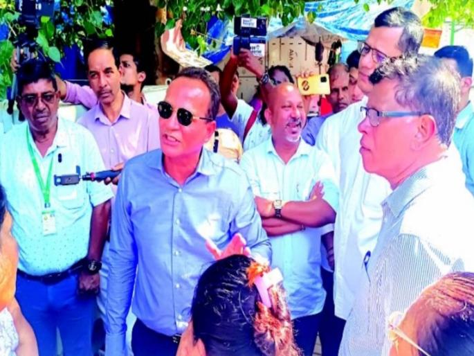 dispute between babush monserrate and yuri alemao in dona paula goa | बाबूश-युरी यांच्यात शाब्दिक वाद; दोनापावला विक्रेत्यांच्या प्रश्नांवरून दोन्ही नेते आमनेसामने dispute between babush monserrate and yuri alemao in dona paula goa | बाबूश-युरी यांच्यात शाब्दिक वाद; दोनापावला विक्रेत्यांच्या प्रश्नांवरून दोन्ही नेते आमनेसामने