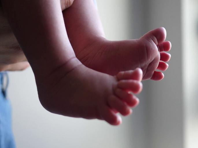 15 day old baby killed in ceasefire violation by Pakistan | नापाक! पाकिस्तानच्या गोळीबारात १५ दिवसांच्या चिमुकल्याचा मृत्यू