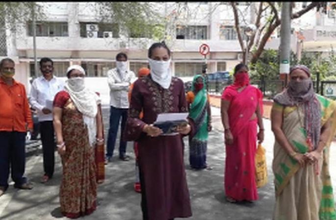 Recovery petition to the women of the self-help group | बचत गटाच्या महिलांकडे वसुलीचा तगादा