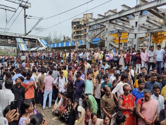 paolaisa-raelavaevairaudadhacayaa-asantaosaacaa-saphaota-naagarai-samasayaanmadhayae-padalai-laaingaika-atayaacaaraacai-thainagai | पोलिस, रेल्वेविरुद्धच्या असंतोषाचा स्फोट; नागरी समस्यांमध्ये पडली लैंगिक अत्याचाराची ठिणगी paolaisa-raelavaevairaudadhacayaa-asantaosaacaa-saphaota-naagarai-samasayaanmadhayae-padalai-laaingaika-atayaacaaraacai-thainagai | पोलिस, रेल्वेविरुद्धच्या असंतोषाचा स्फोट; नागरी समस्यांमध्ये पडली लैंगिक अत्याचाराची ठिणगी