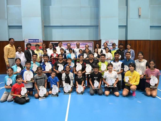 Navi Mumbai  487 badminton players participated in Independence Day special Tournament | 'स्वातंत्र्याचा अमृत महोत्सव' बॅडमिंटन स्पर्धेत ४८७ बॅडमिंटनपटूंचा सहभाग Navi Mumbai  487 badminton players participated in Independence Day special Tournament | 'स्वातंत्र्याचा अमृत महोत्सव' बॅडमिंटन स्पर्धेत ४८७ बॅडमिंटनपटूंचा सहभाग