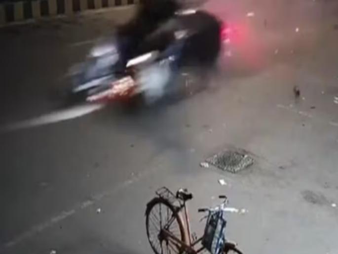 Horrible A young man crushed four people while driving a car at a speed of 120 Mother who went to get colours for her daughter died | भयंकर! १२०च्या स्पीडने कार चालवत तरुणाने चौघांना चिरडलं; मुलीसाठी रंग आणायला गेलेल्या आईचा मृत्यू Horrible A young man crushed four people while driving a car at a speed of 120 Mother who went to get colours for her daughter died | भयंकर! १२०च्या स्पीडने कार चालवत तरुणाने चौघांना चिरडलं; मुलीसाठी रंग आणायला गेलेल्या आईचा मृत्यू