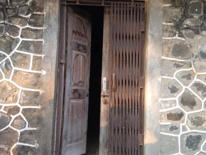 Attempts to break the branches of Baroda Bank at Shindad are unsuccessful | शिंदाड येथे बडोदा बँकेची शाखा फोडण्याचा प्रयत्न फसला