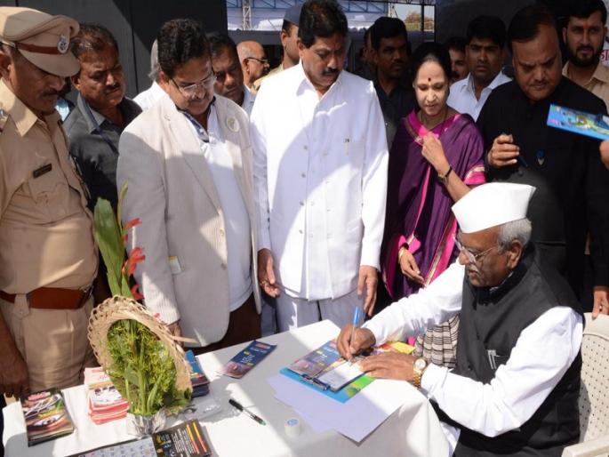 Speaker Haribhau Bagde said the resolve of Netrodan | सभापती हरिभाऊ बागडे यांनी केला नेत्रदानाचा संकल्प Speaker Haribhau Bagde said the resolve of Netrodan | सभापती हरिभाऊ बागडे यांनी केला नेत्रदानाचा संकल्प