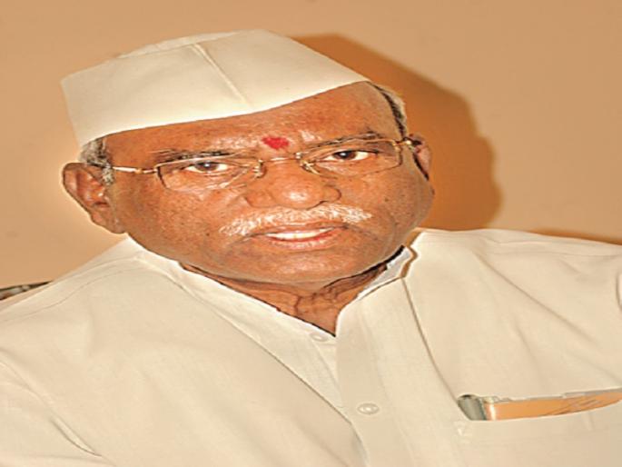 The speed of administration is also the insult of ants | प्रशासनाची गती म्हणजे मुंगीचाही अपमान The speed of administration is also the insult of ants | प्रशासनाची गती म्हणजे मुंगीचाही अपमान