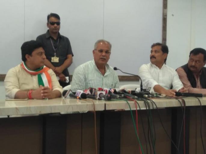 RSS's nationalism inspired by Hitler-Mussolini: Bhupesh Baghel | आररएसएसचा राष्ट्रवाद हिटलर-मुसोलिनीशी प्रेरित : भूपेश बघेल RSS's nationalism inspired by Hitler-Mussolini: Bhupesh Baghel | आररएसएसचा राष्ट्रवाद हिटलर-मुसोलिनीशी प्रेरित : भूपेश बघेल