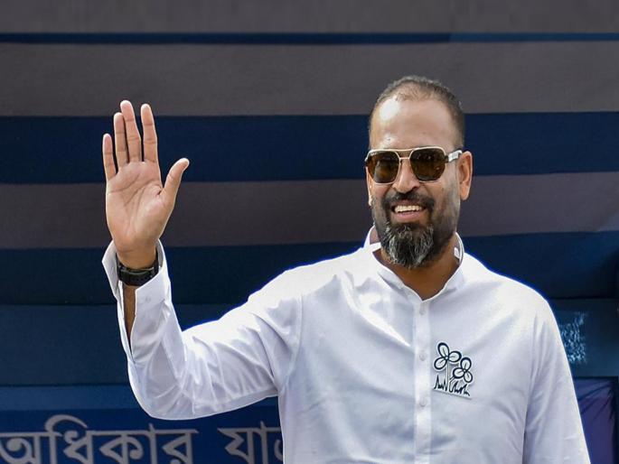 Baharampur Lok Sabha Result 2024 Yusuf pathan vs ADHIR RANJAN CHOWDHURY Live result | Lok Sabha Election 2024 : काँग्रेसच्या बालेकिल्ल्यात युसूफचा दबदबा; TMC च्या पठाणची जोरदार 'बॅटिंग' Baharampur Lok Sabha Result 2024 Yusuf pathan vs ADHIR RANJAN CHOWDHURY Live result | Lok Sabha Election 2024 : काँग्रेसच्या बालेकिल्ल्यात युसूफचा दबदबा; TMC च्या पठाणची जोरदार 'बॅटिंग'
