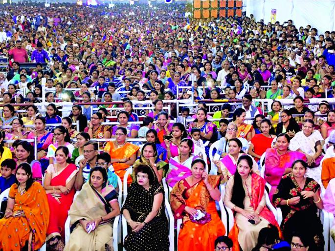 The concluding of the Bahinabai festival at Bhusawal | भुसावळ येथे बहिणाबाई महोत्सवाचा समारोप The concluding of the Bahinabai festival at Bhusawal | भुसावळ येथे बहिणाबाई महोत्सवाचा समारोप